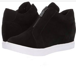 Blondo Glenda Waterproof Sneakers